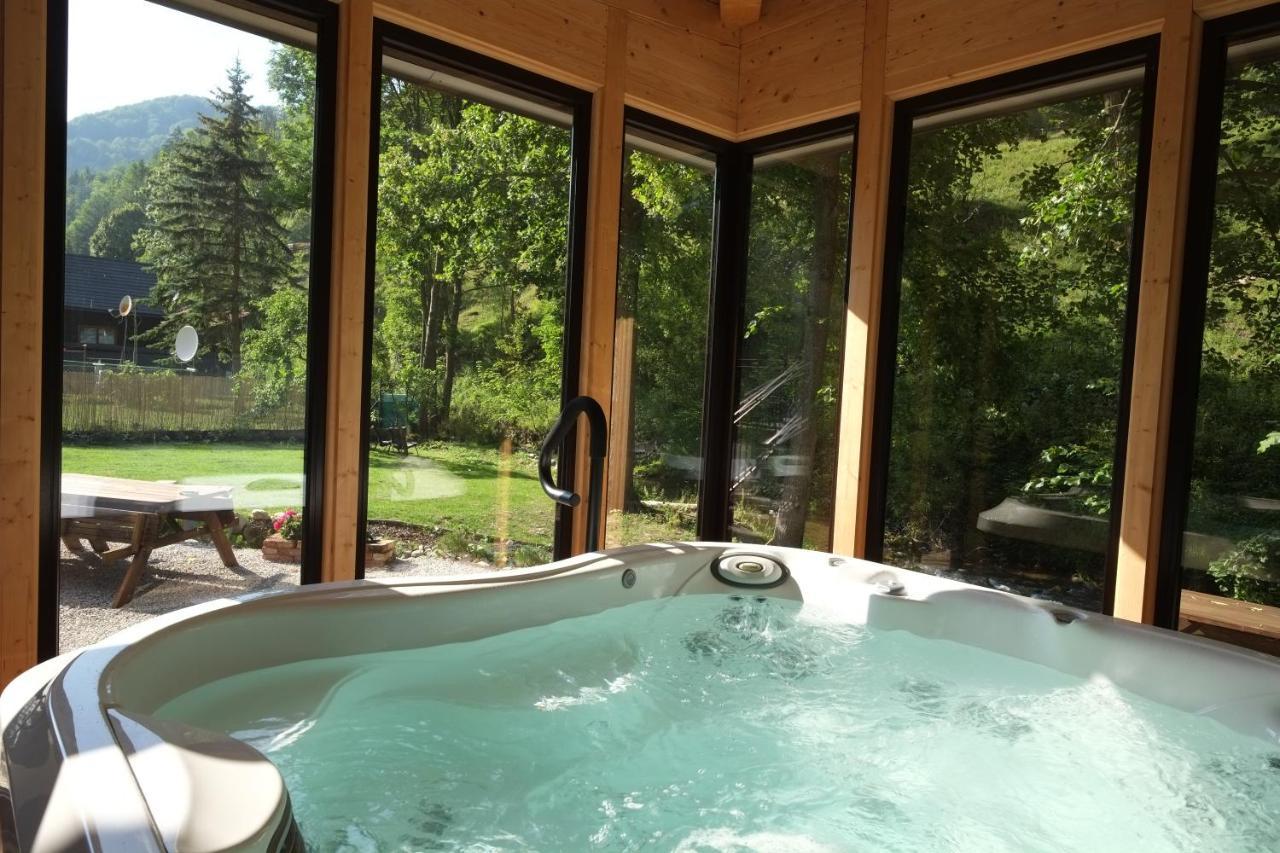 Wellness privát Štyri Lipy Villa Háromrevuca Kültér fotó