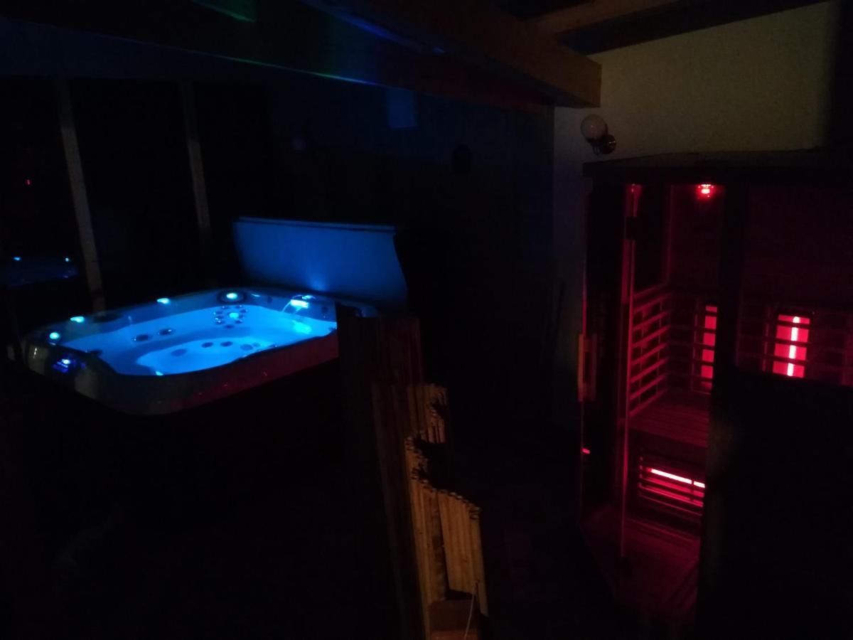 Wellness privát Štyri Lipy Villa Háromrevuca Kültér fotó