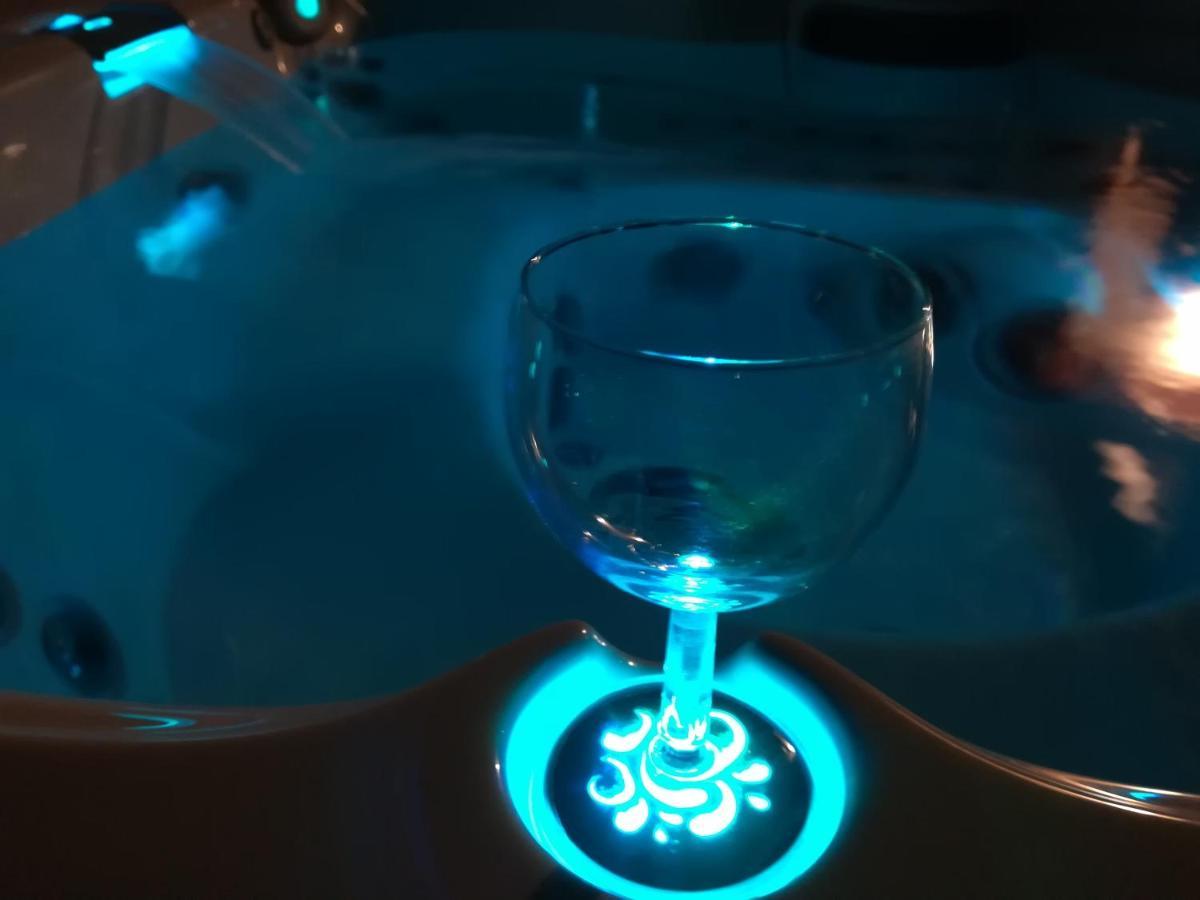 Wellness privát Štyri Lipy Villa Háromrevuca Kültér fotó